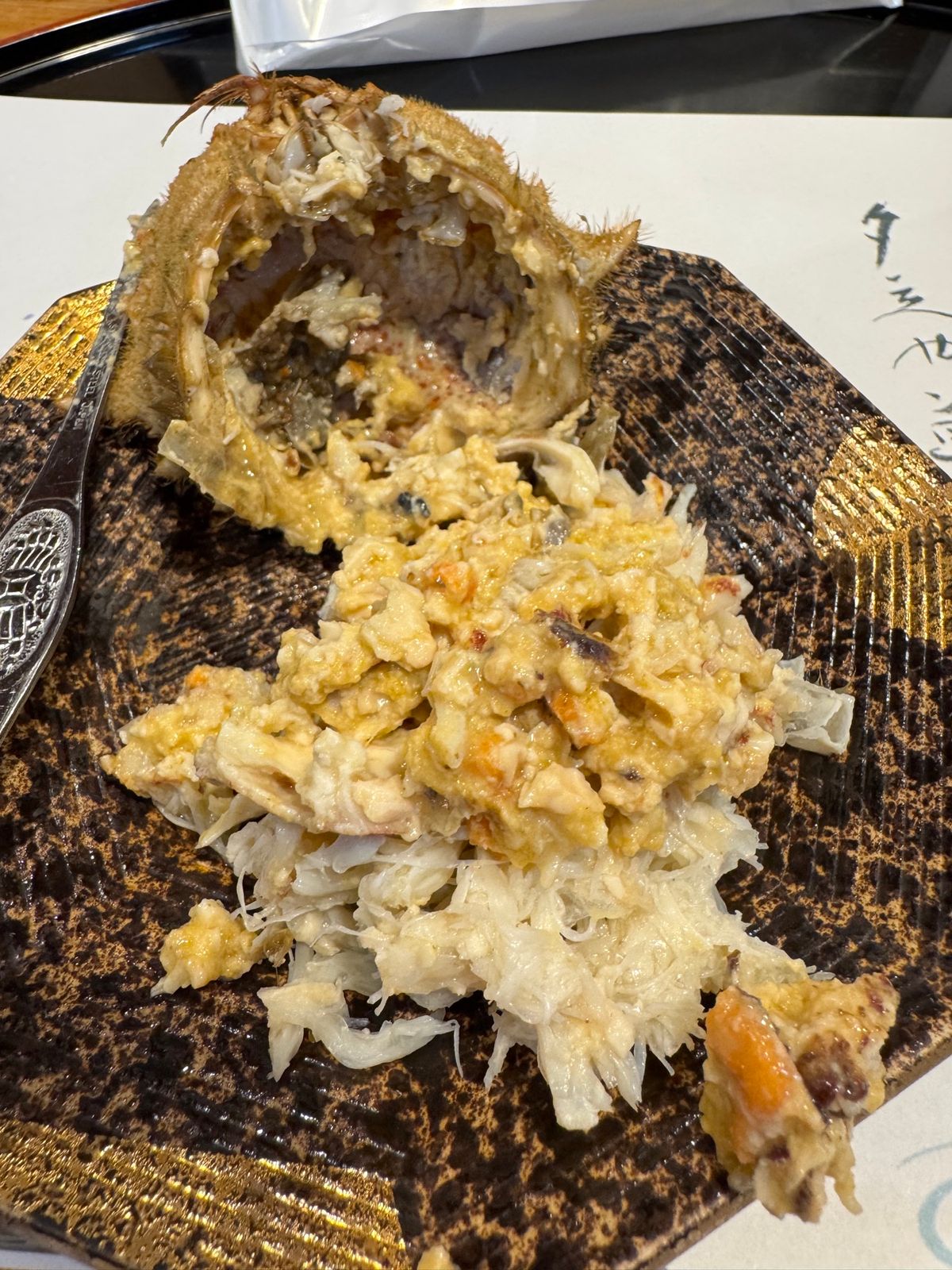 青森市
あけぼの寿司

この日は、寿司を食べるだけの予定。
クリガニという...