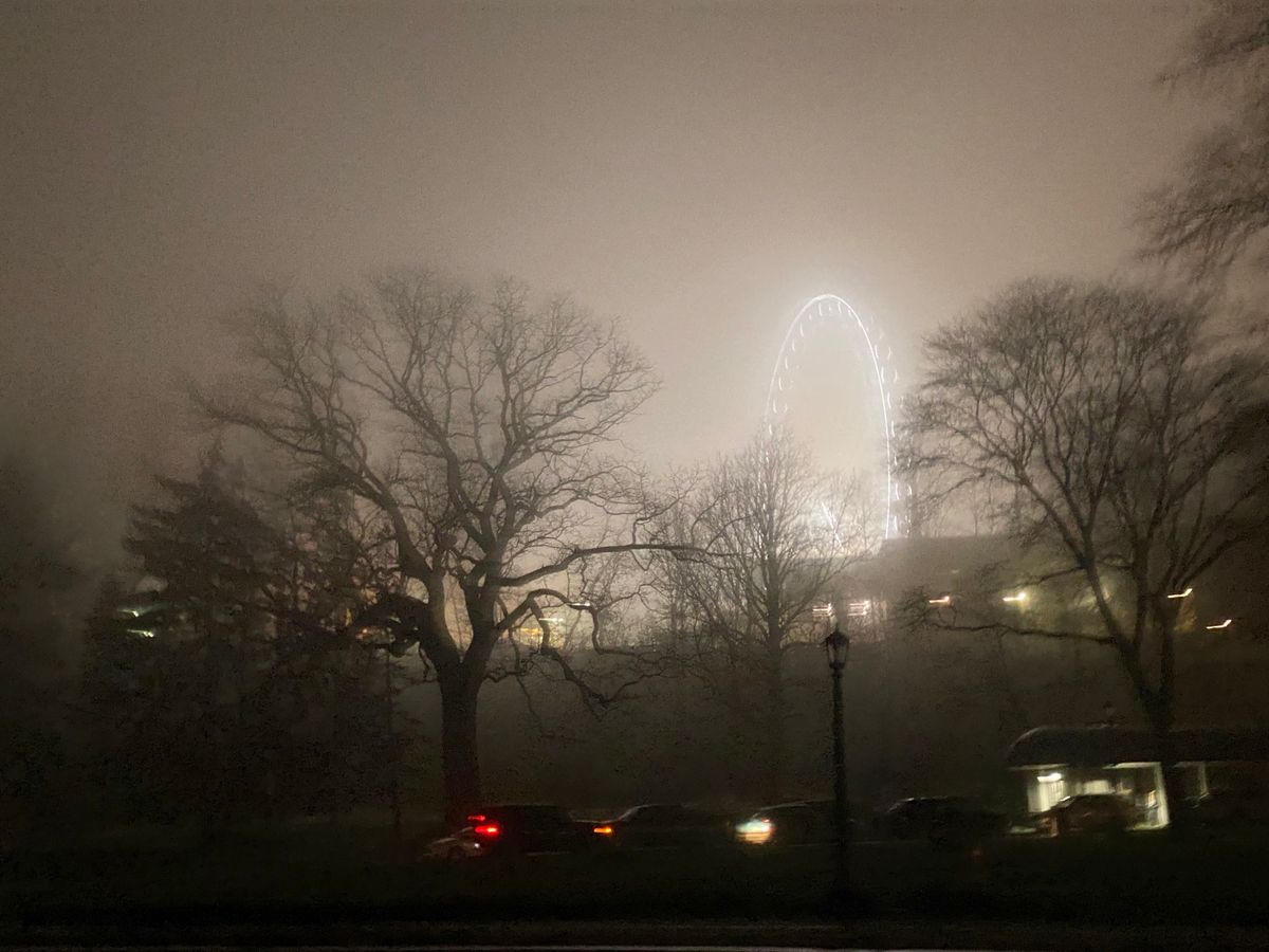 ナイアガラ！ziplineも船も乗った！
霧がかかる街はストレンジャーシン...