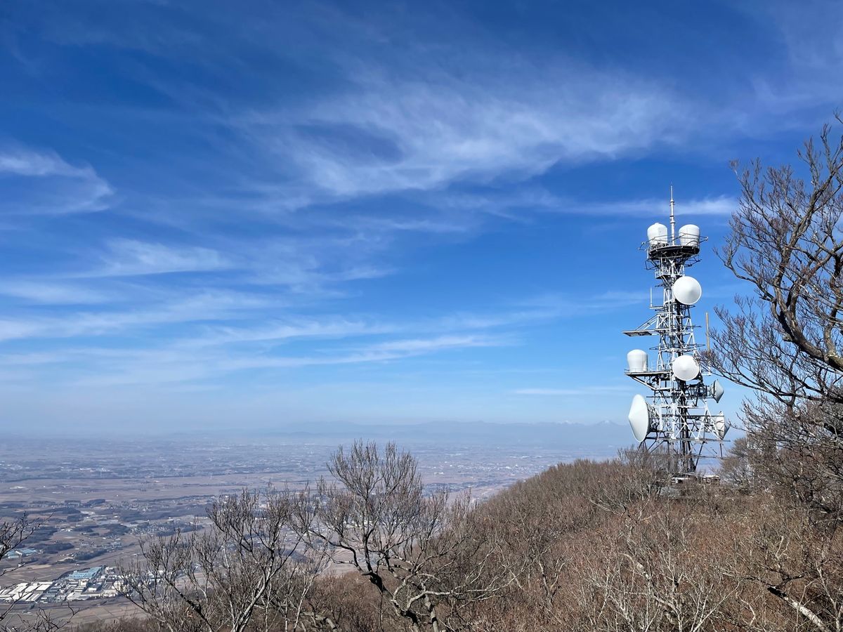 男体山の山頂へ。良い景色ですね。