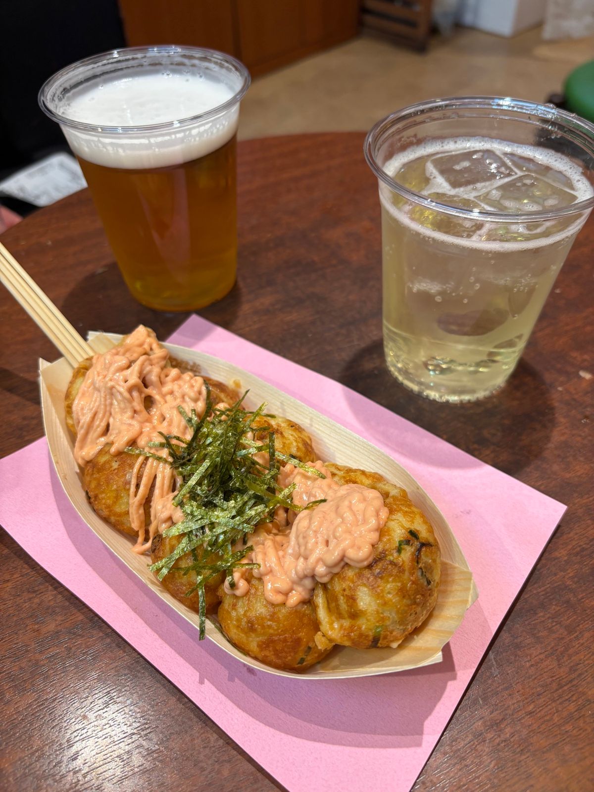 京都　二条城〜清水寺周辺
大阪　道頓堀で串カツ&たこ焼きで飲み