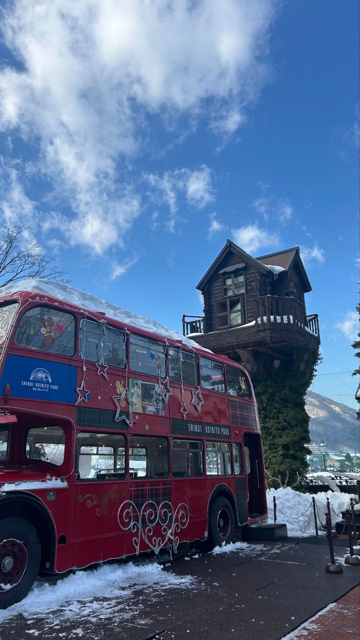 白い恋人パークへ
人多すぎてお土産買ってそそくさ退散。
異国にいるみたいで...