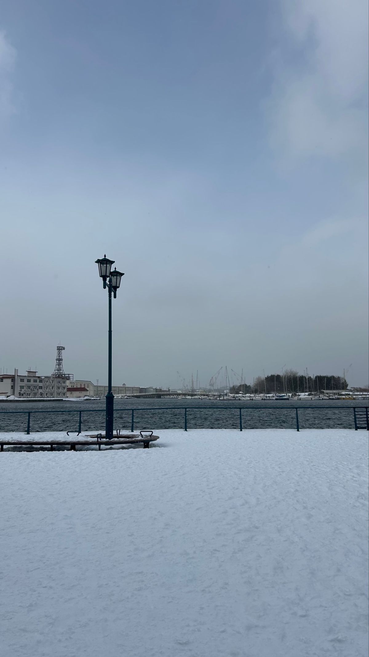 函館ベイエリアと八幡坂。
好きな景色たち。
スタバの建物が古風で素敵だった