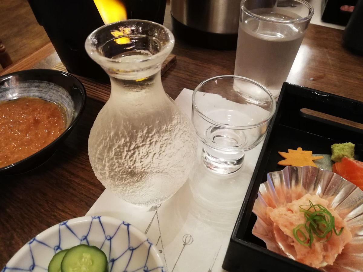 晩ご飯その1。なんもかんも全部うまいぜ！
とくに鮎に塩焼きが嬉しかったです...