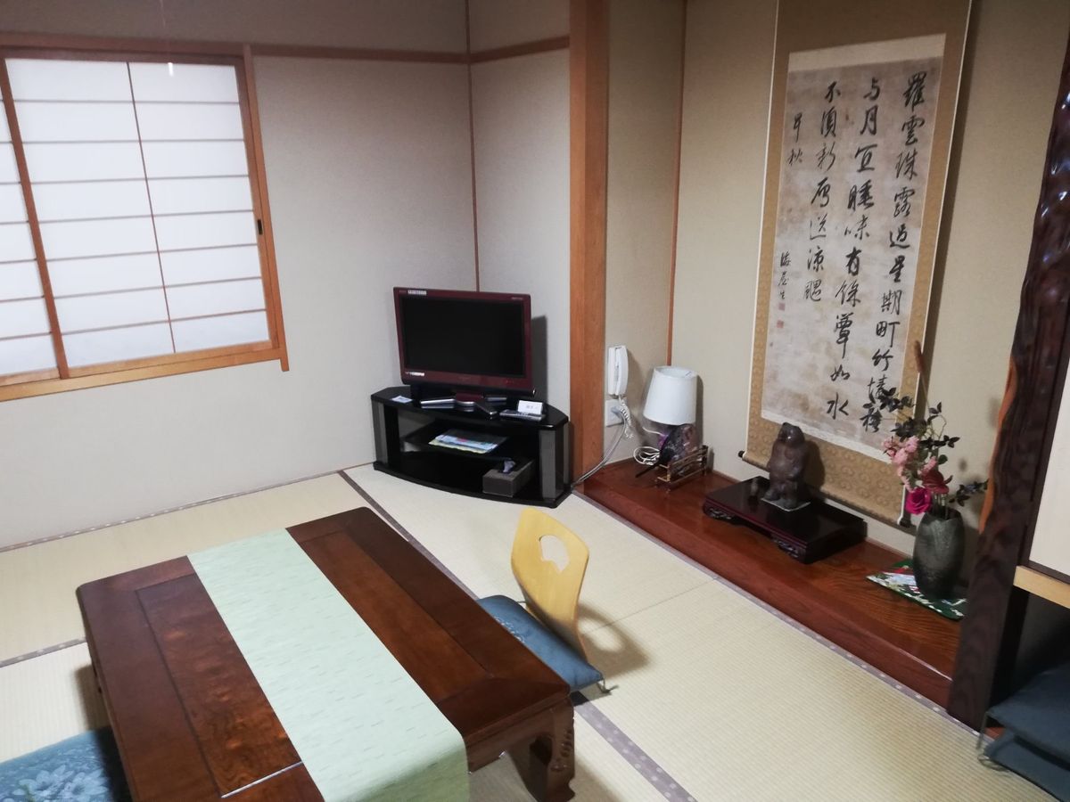 こちらはお宿にございます。
滋賀県の琵琶湖北部にある「北国街道　草野旅館」...