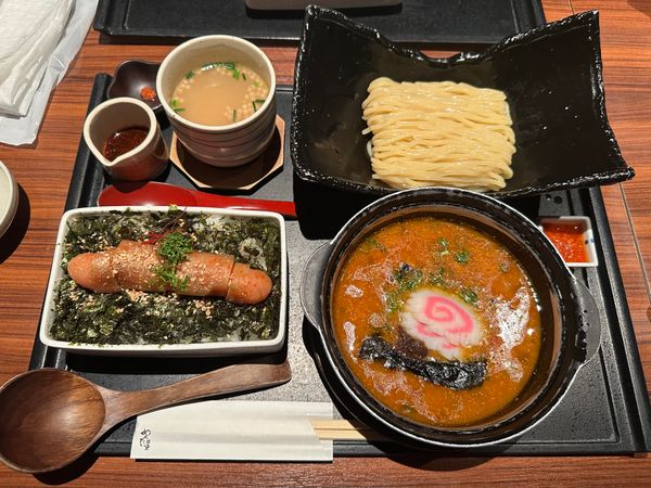 日本・福岡県「福岡P旅行」の写真：元祖博多めんたい重の飯麺吸セット、資さん...