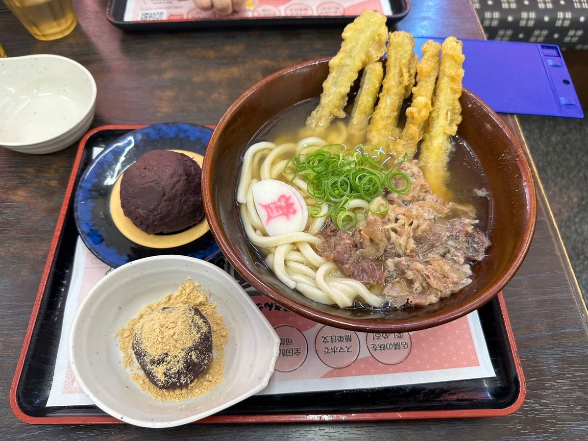 元祖博多めんたい重の飯麺吸セット、資さんうどんの肉ごぼううどん、やまやの明...