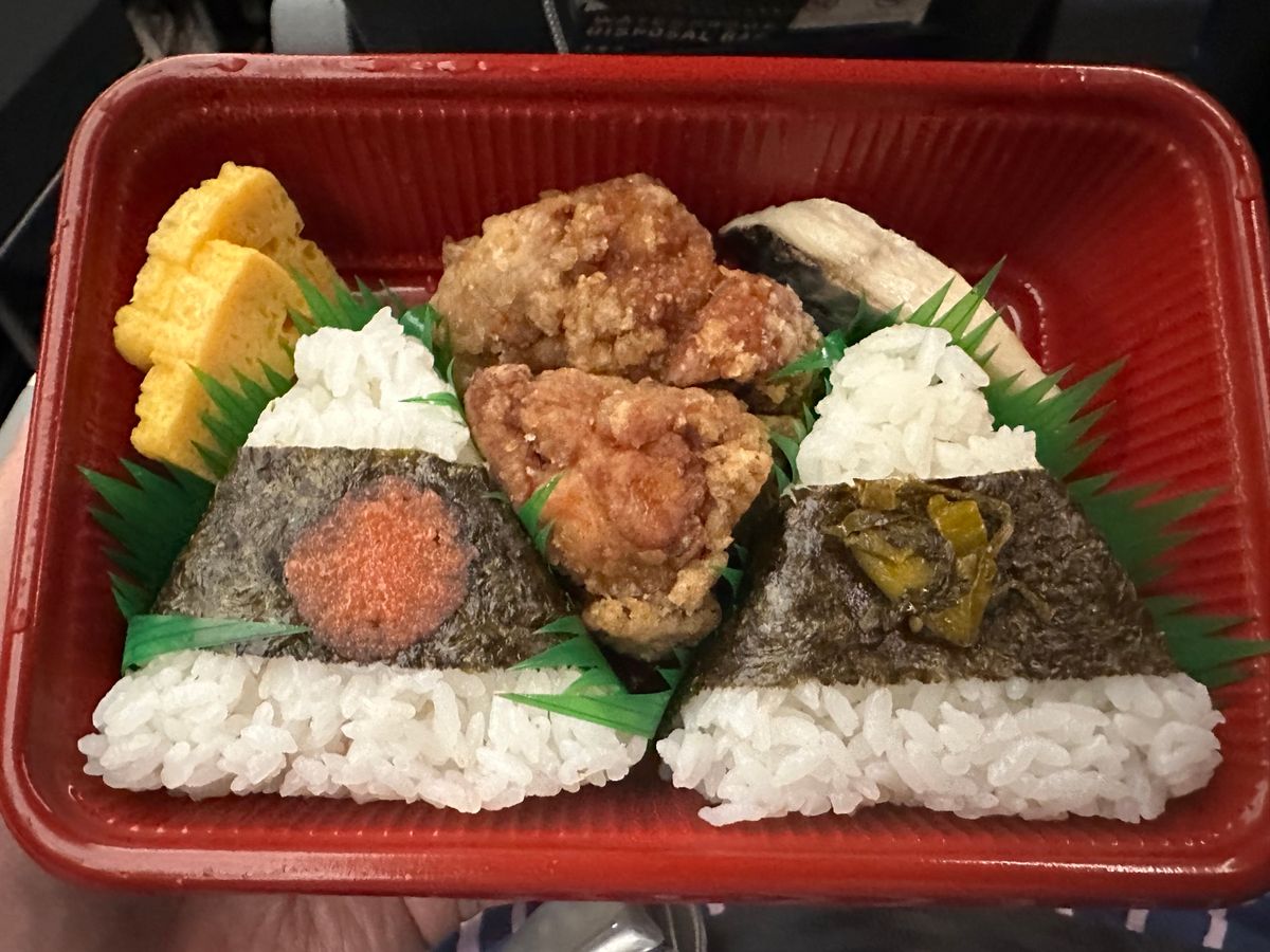 元祖博多めんたい重の飯麺吸セット、資さんうどんの肉ごぼううどん、やまやの明...