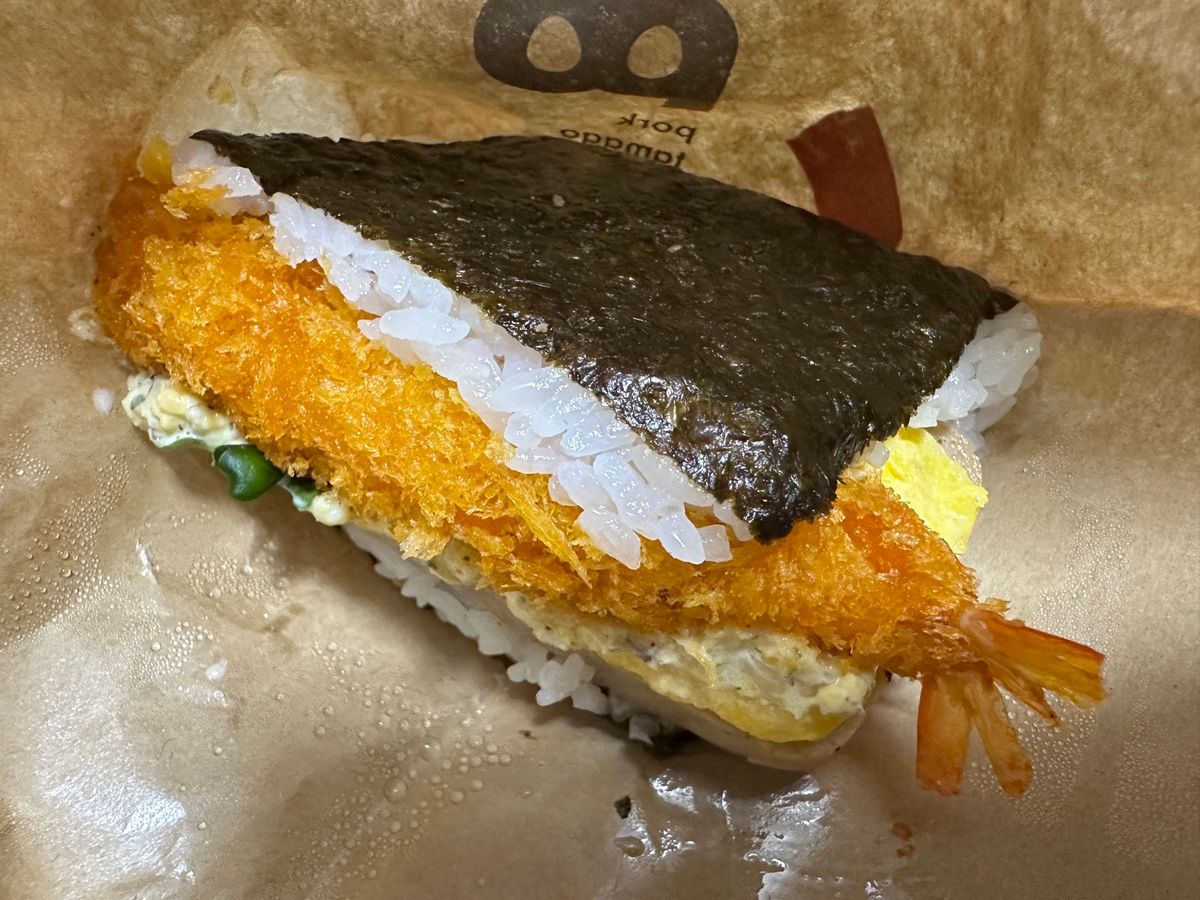 そば処 琉風の炙りラフテー沖縄そば、ポーたまのエビタルポーたま、オリオンビ...