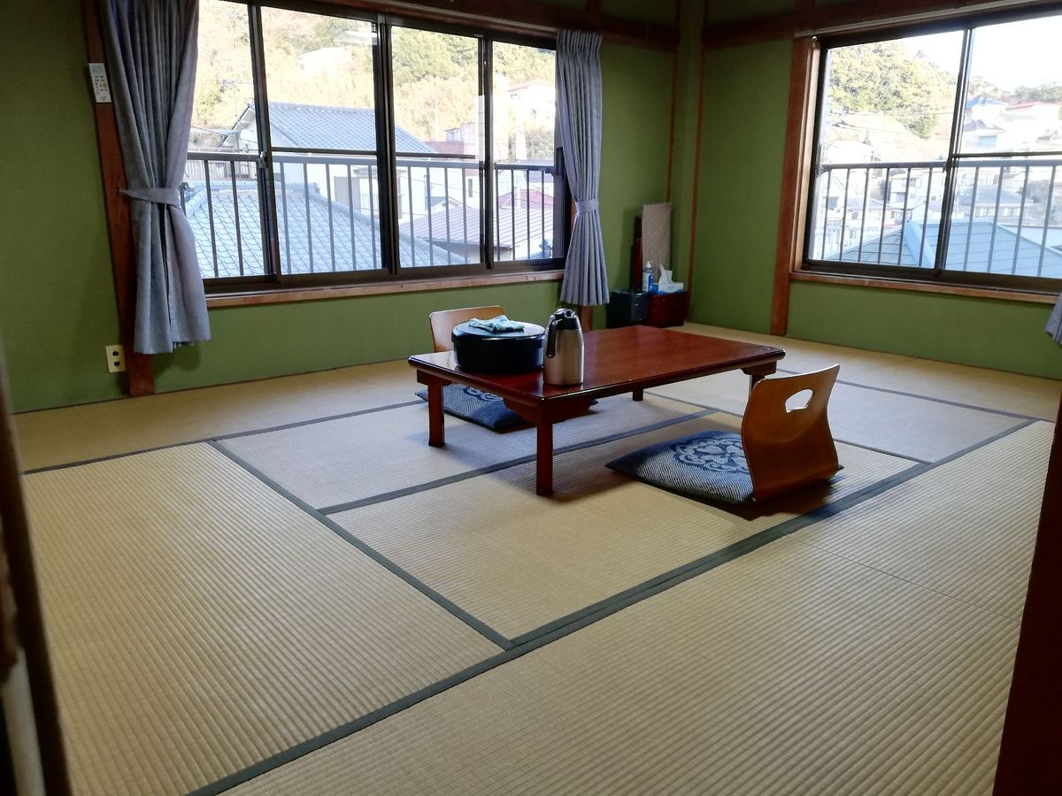 今日のお宿は下田の権兵衛さんです！！
角部屋で広々！眺めもグッド！良いです...