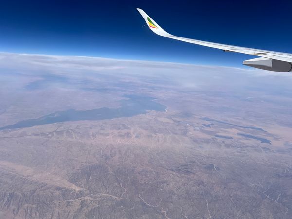 ジブチ・Djibouti「ジブチ出張」の写真：エチオピア航空エコノミークラス
3席空い...