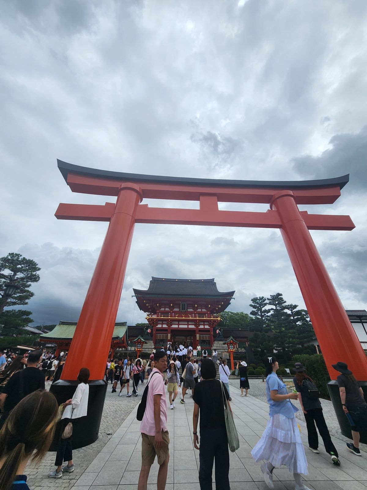 伏見稲荷人多すぎ😨