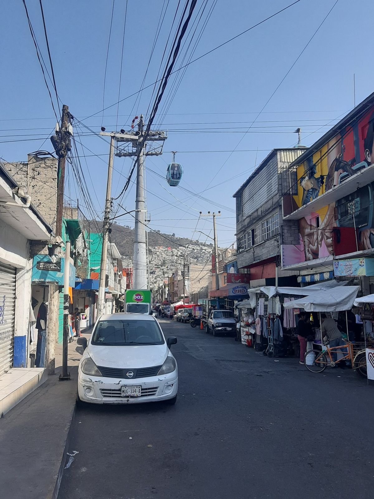 日本の山間部と異なっているのは、農業・林業地帯がほとんど見受けられないこと...