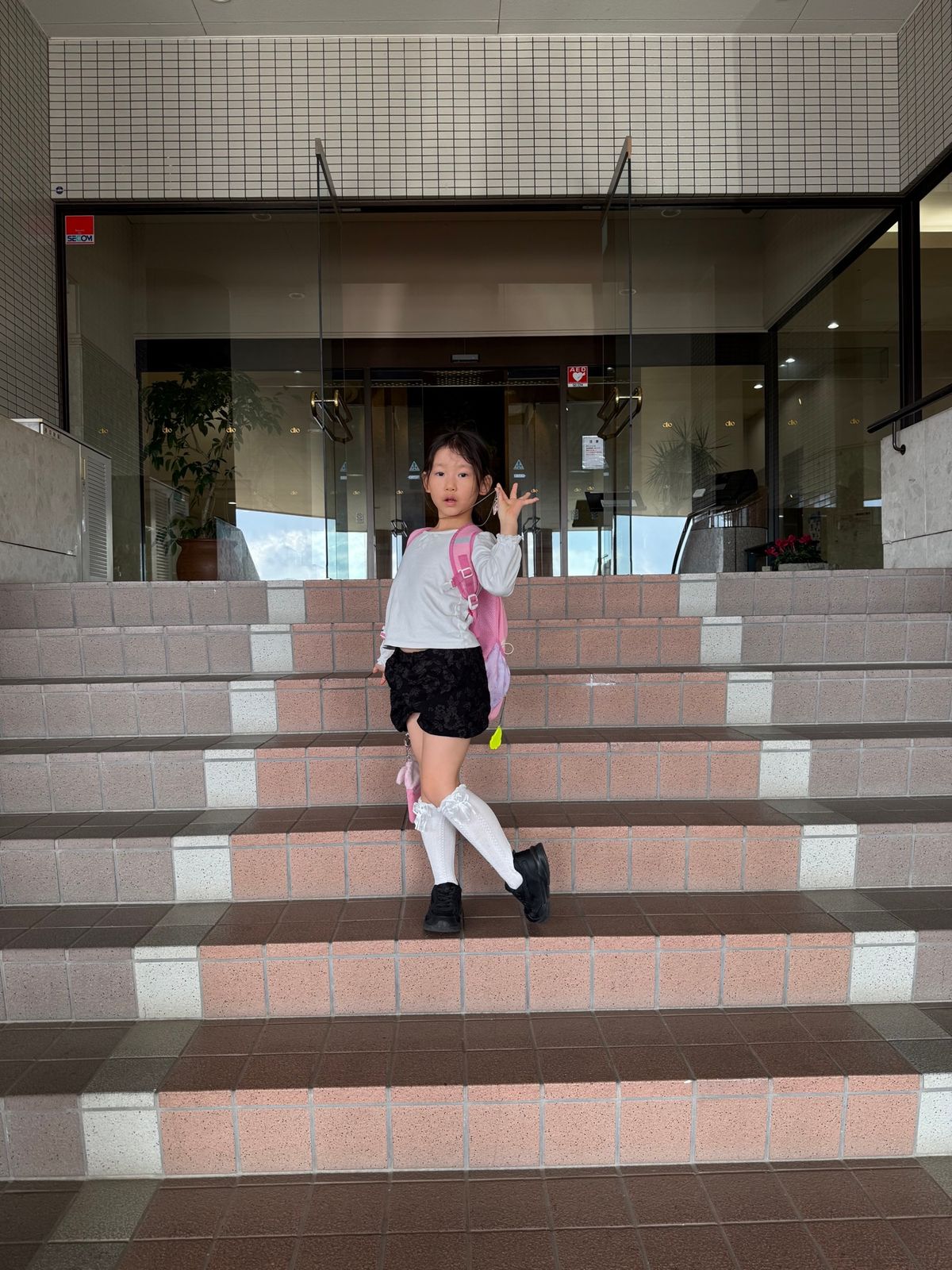 部屋で。もうかれこれ建ってから30年経つ。