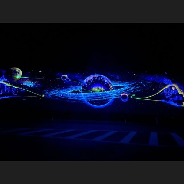 日本・岩手県「岩手県・未来都市銀河地球鉄道壁画🚗」の写真