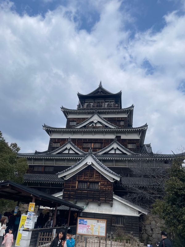 日本・広島県「広島旅行」の写真：閉城前に一目見たくて観覧
かっこいいし、...
