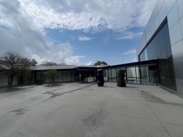 日本・静岡県「春休み旅行2026」の写真：大室山のお鉢巡りをするために、
掛川から...