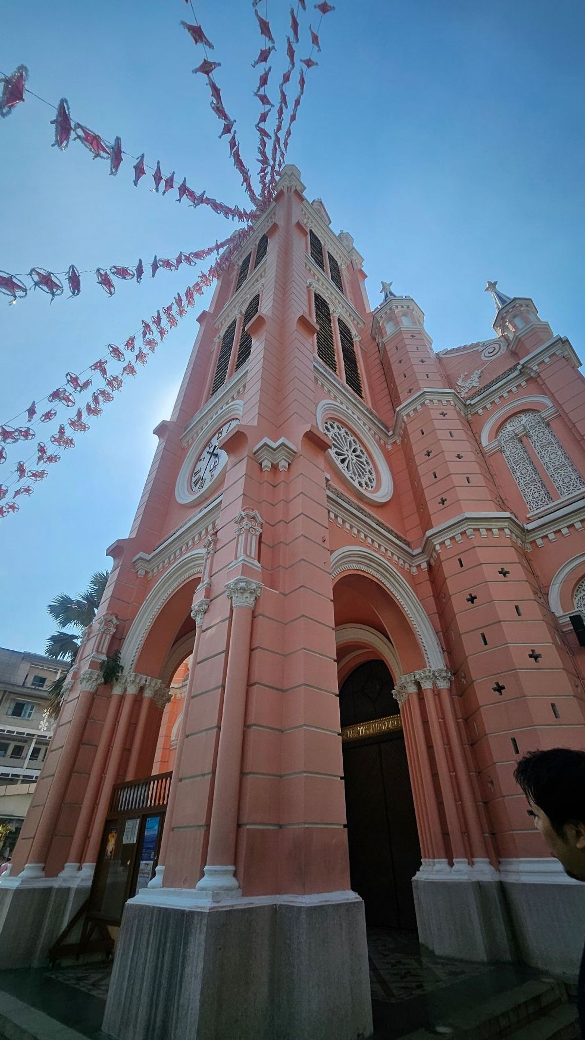 可愛いピンクの教会⛪
近くでアオザイをレンタルして写真を撮ったのが思い出📷✨