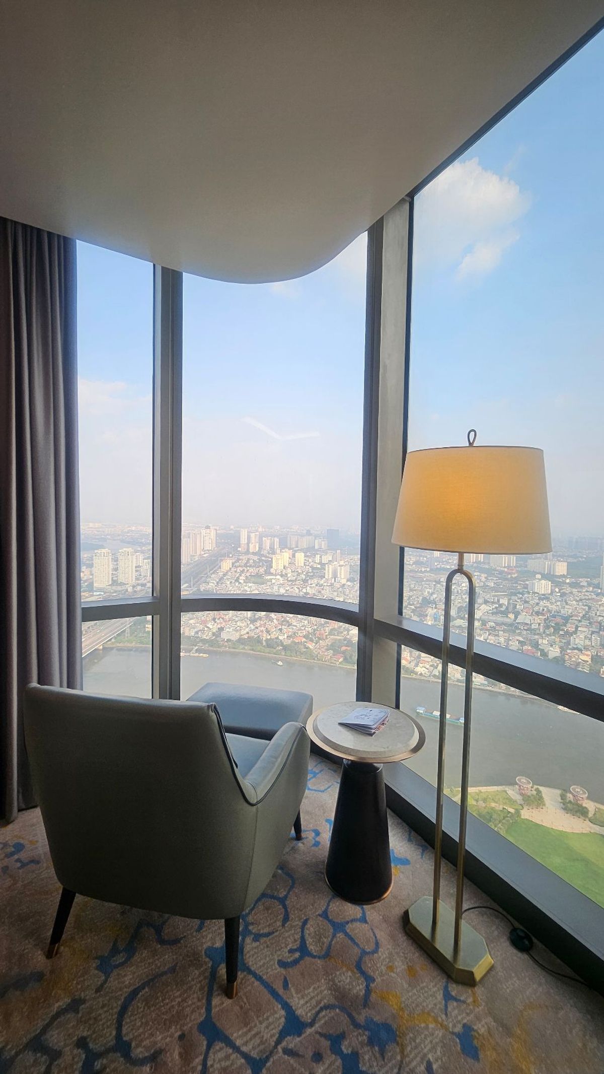 ホテルホッピング...🛏
最高のホテルステイ☺️💭
今まで泊まったホテルの...