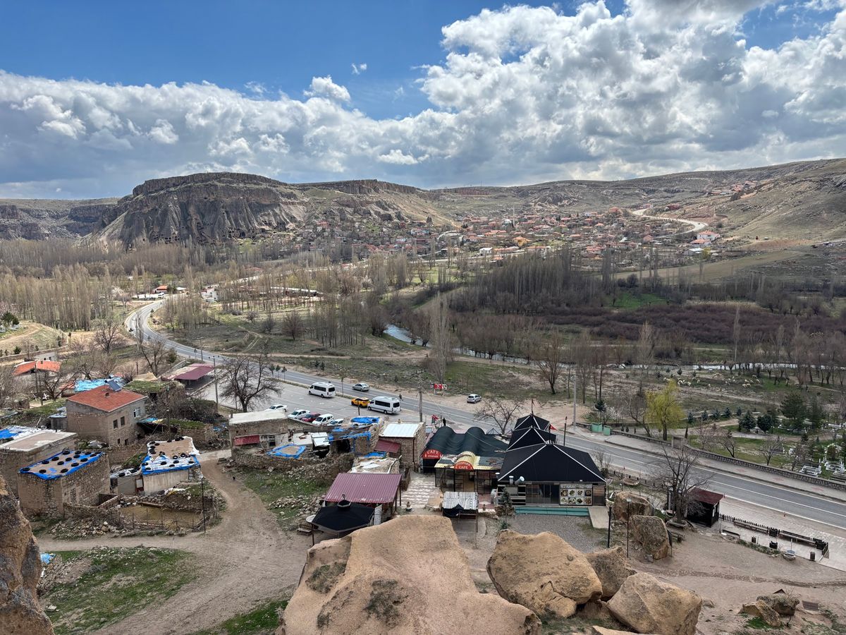 カッパドキア　Selima Cathedral
スターウォーズに出てきそうなお城
