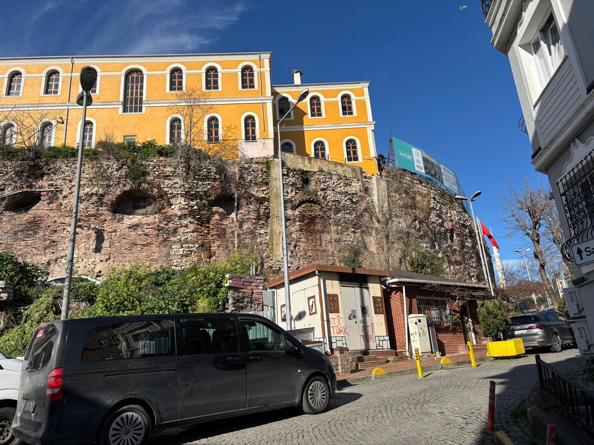 イスタンブール　ブルーモスク前の広場
昔は闘技場だったそうです