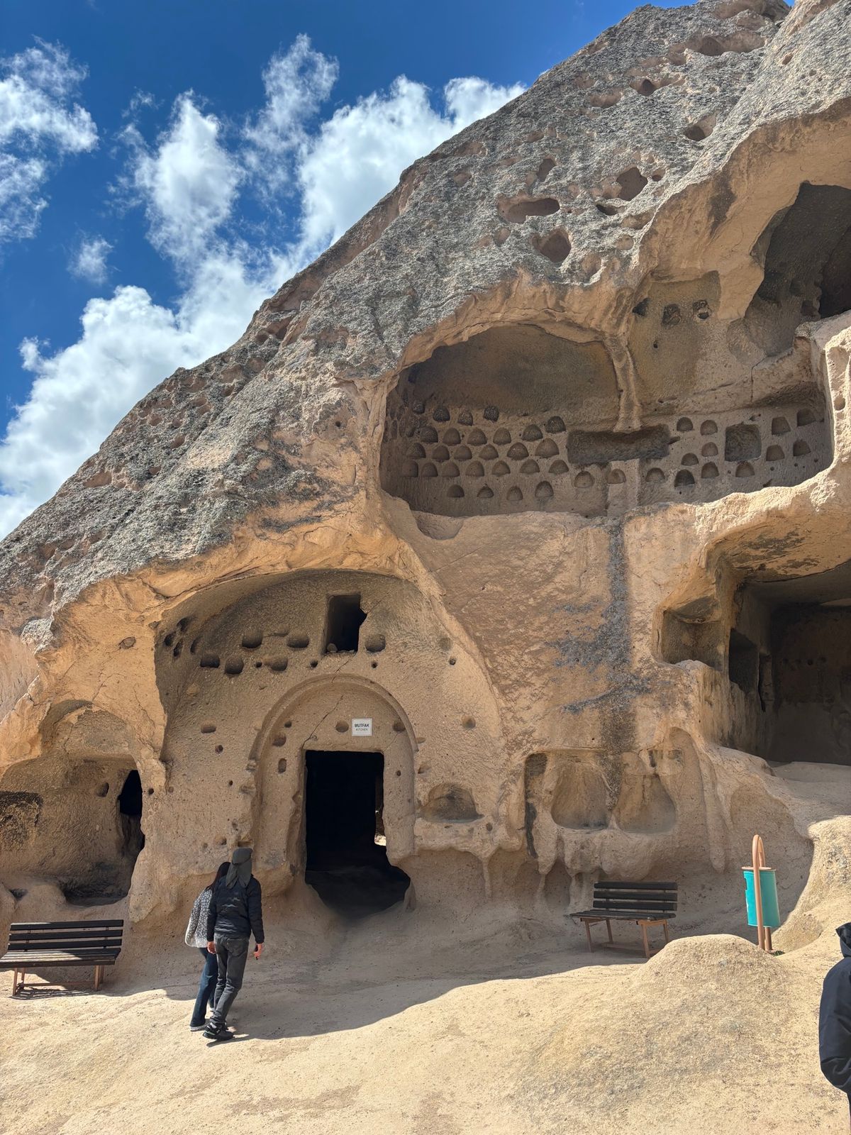 カッパドキア　Selima Cathedral
スターウォーズに出てきそうなお城