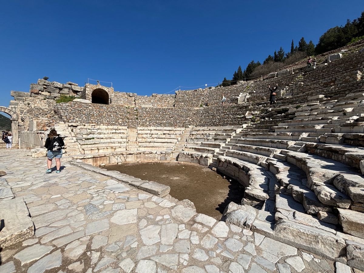 エフェス　エフェソス遺跡
ローマのような遺跡
劇場や図書館はそのスケールの...