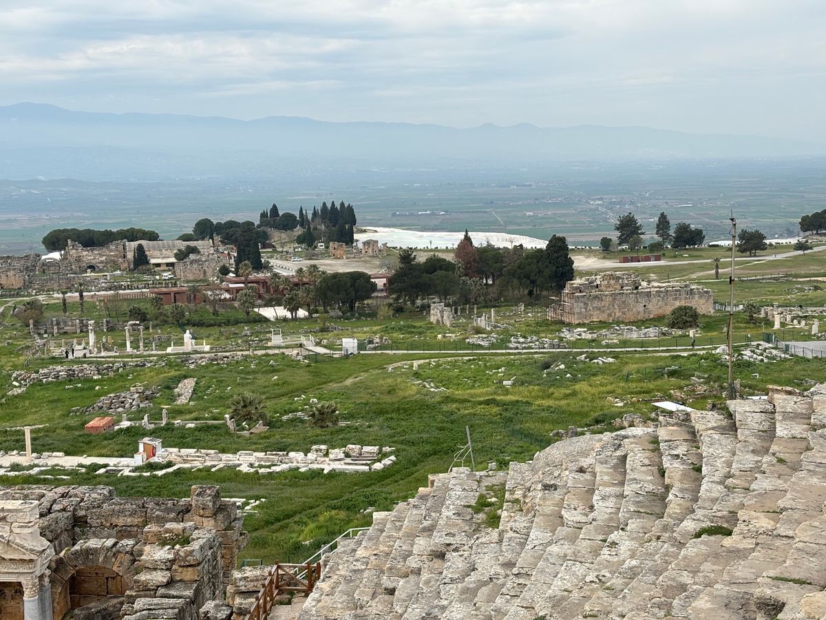 パムッカレ　ヒエラポリス古代劇場
音がよく響くいい劇場です