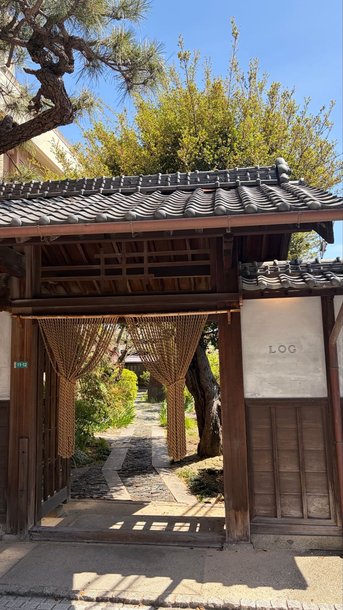 LOGへ
ここも前から行ってみたかったところ。
レモネード補給。
坂道沢山...