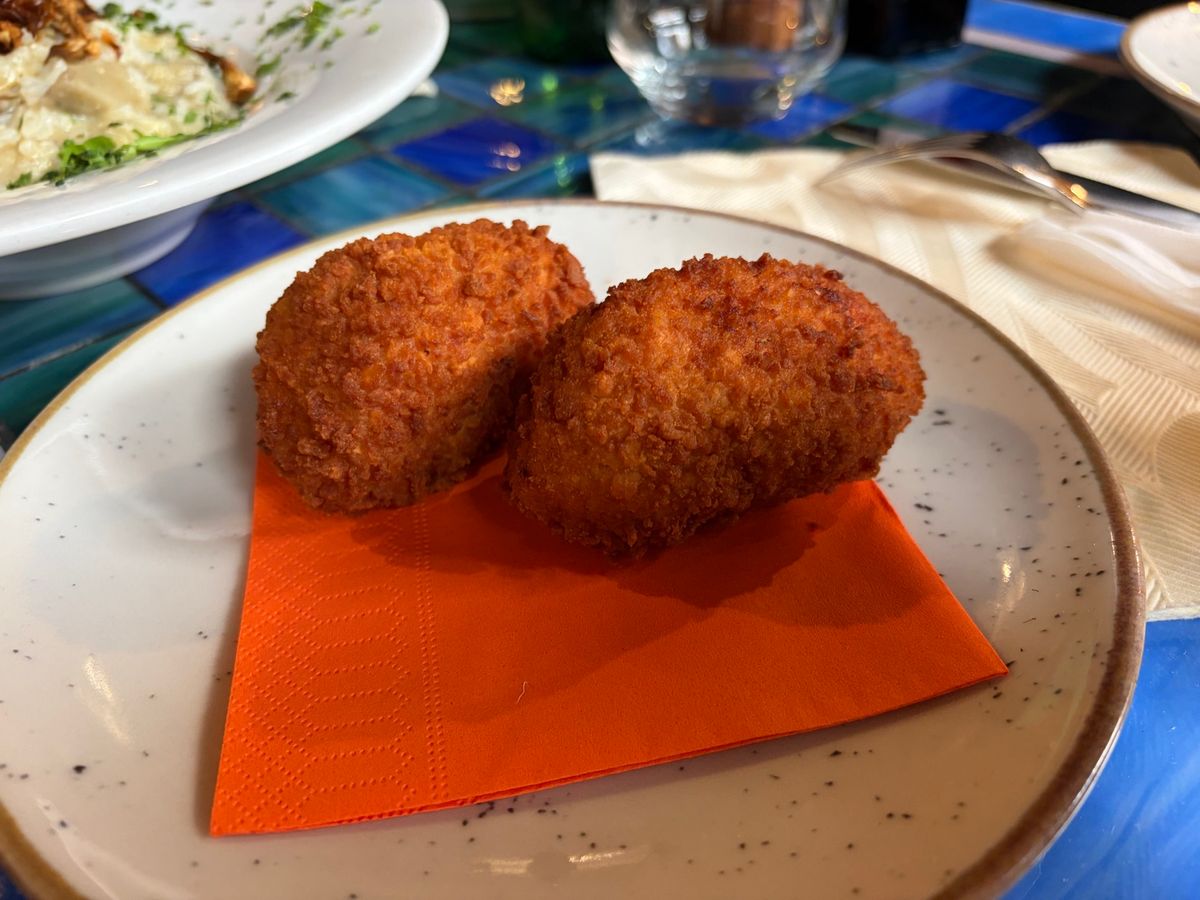 ローマでのランチはパンテオン近くのリストランテ。