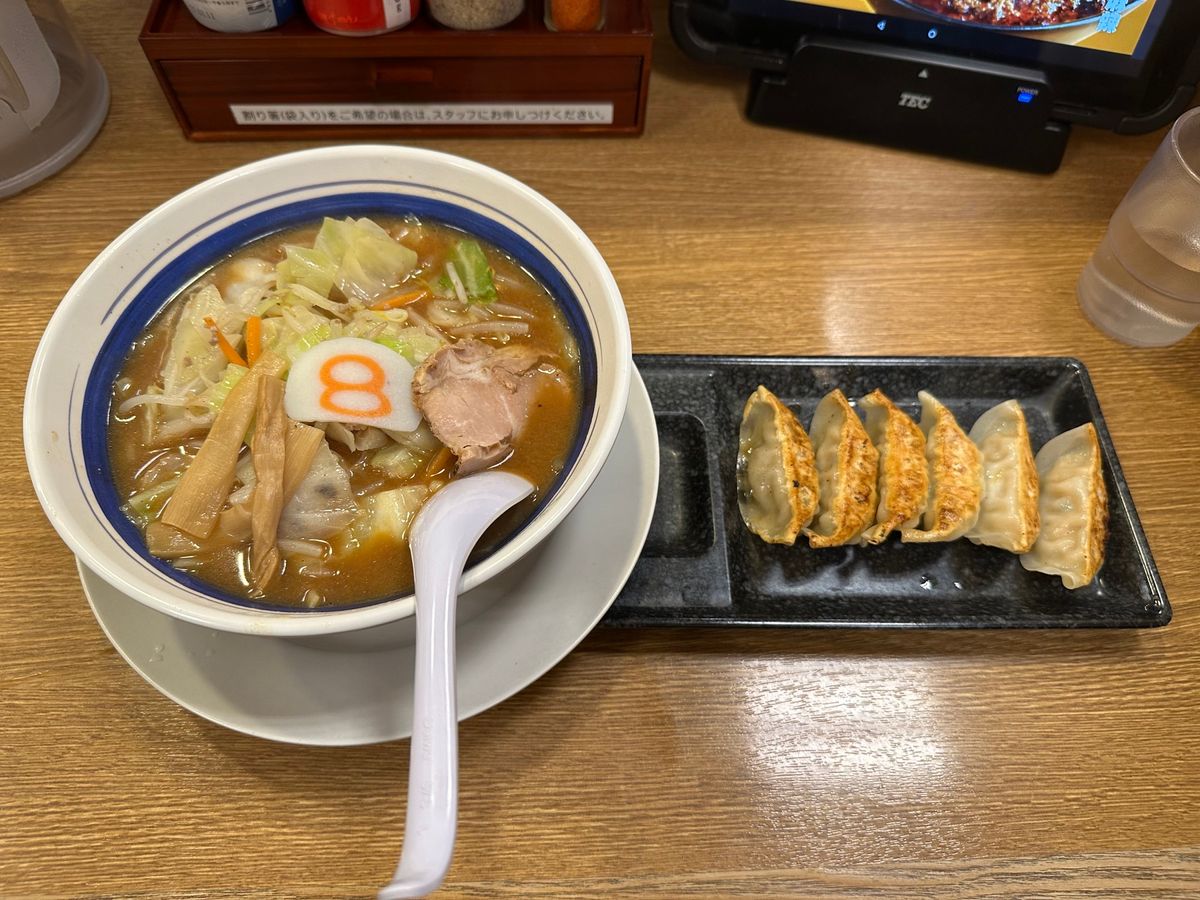 行きは新幹線
金沢駅で８番ラーメン、アパホテルの露天風呂でゆっくり