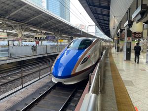 北陸・長野新幹線で軽井沢まで。朝ごはんは大船軒の鎌倉サンドイ