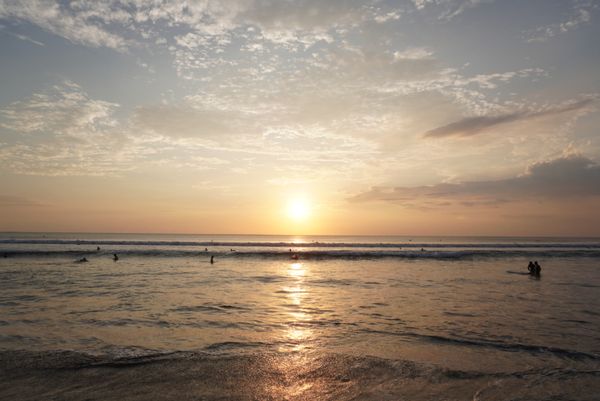 インドネシア・バリ島「姉の結婚式inバリ」の写真：クタビーチのサンセットが忘れられない🌅
