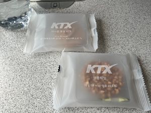 KTXに乗って釜山からソウルへ
定食のお肉はもちろん、梅で味