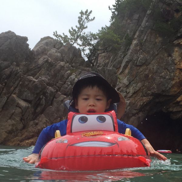 日本・鳥取県岩美郡岩美町「海水浴　４歳」の写真