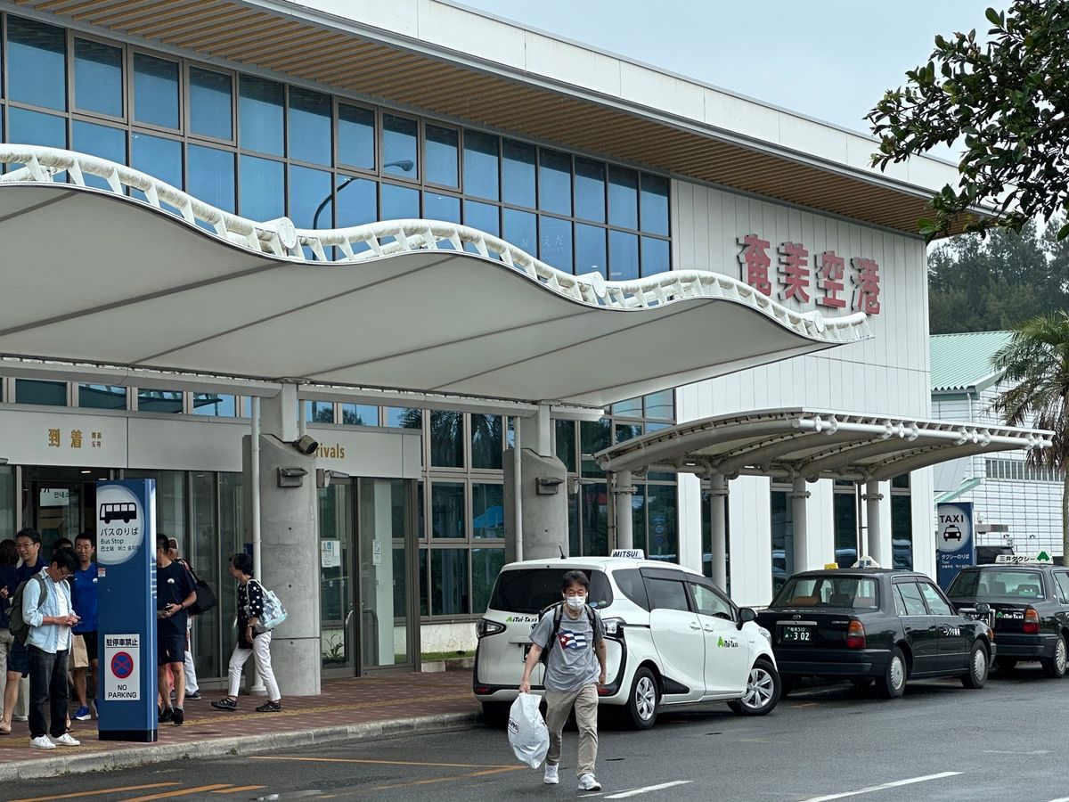 22日
当日欠航もありやっと辿り着けた奄美大島
二日酔いを島豆腐定食で癒す...