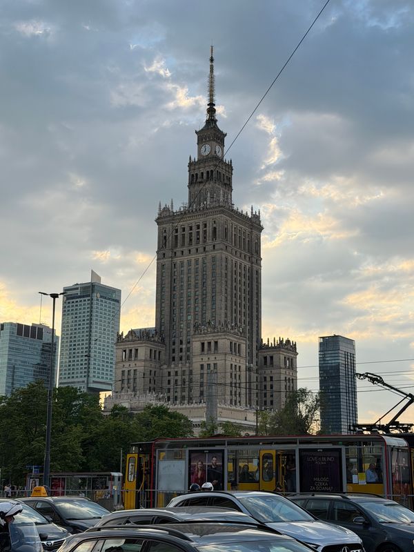 ポーランド・ワルシャワ「ヨーロッパ旅行」の写真：ワルシャワの街並み