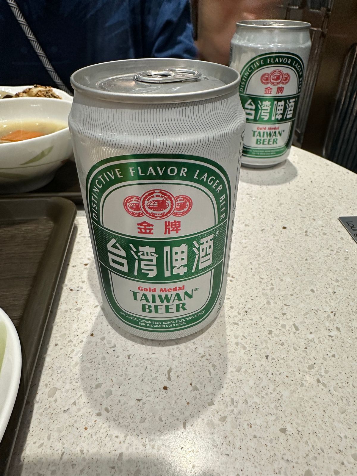 今回の台湾ラストランチ
エバー航空のラウンジはフードも美味しく快適でした