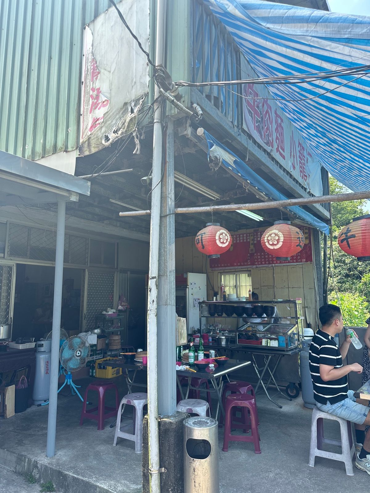 十份でのランチ‼️
河邊牛肉麵店
