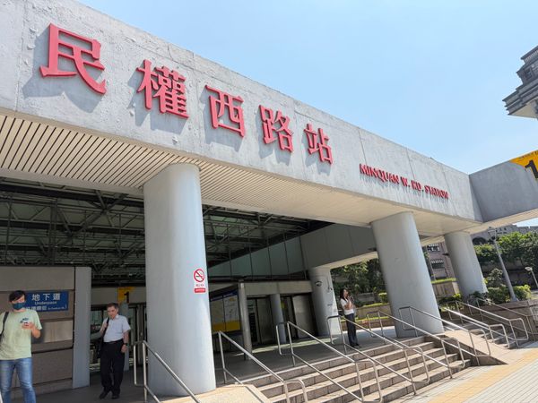 台湾・台北「台湾旅行」の写真：朱遊記にて黄金炒飯と蛤のスープ