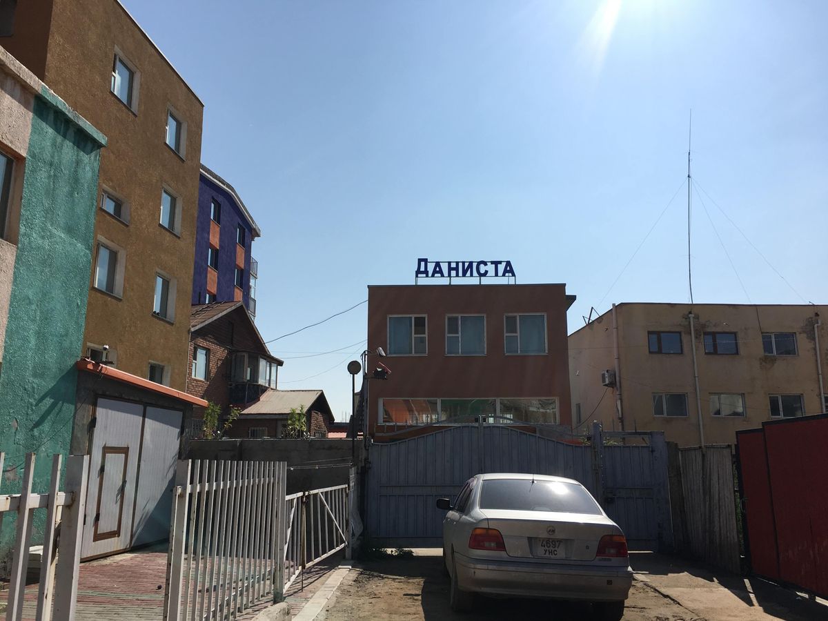 ミアットモンゴルというナショナルフラッグで仁川からウランバートルへ。夜明け...