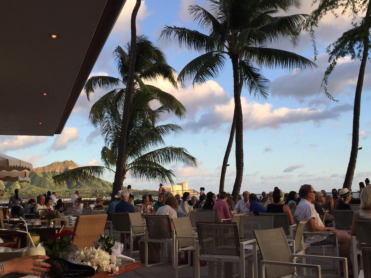 ハレクラニのHouse without a key。新婚旅行の思い出の場所...