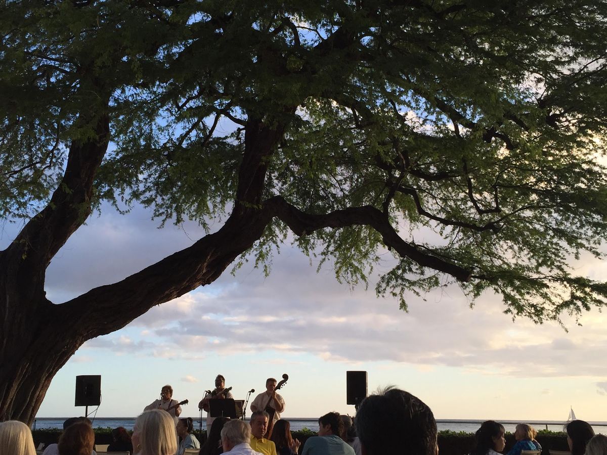 ハレクラニのHouse without a key。新婚旅行の思い出の場所...