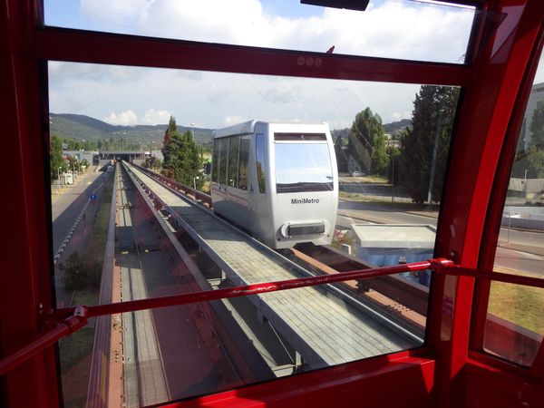 イタリア・ミラノ「古楽器クラリネットの旅2018①」の写真：《ペルージャ》
山の麓からミニメトロに乗...