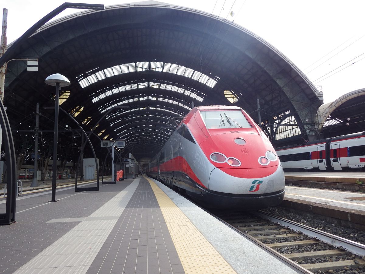 ブレッサノーネ駅で/ミラノ中央駅で