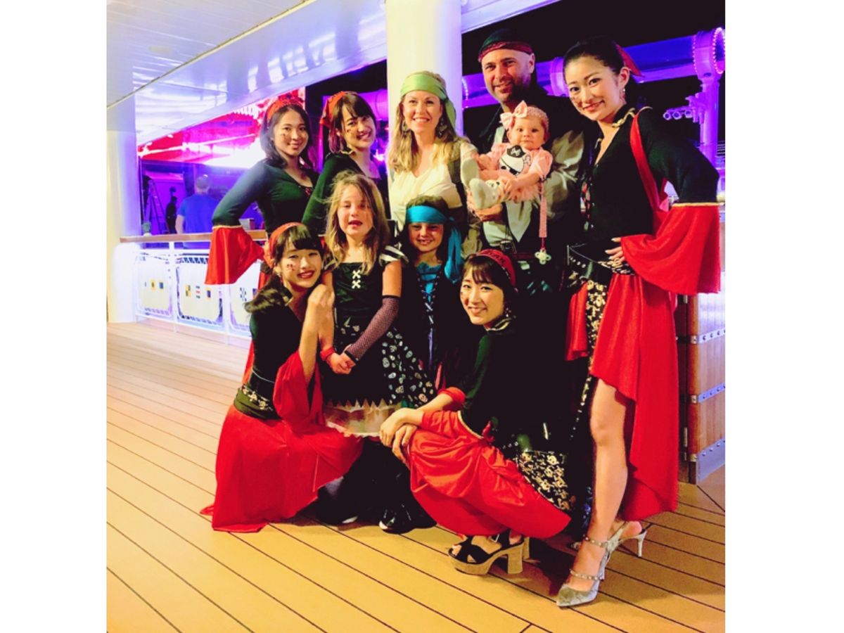ディズニークルーズ乗船中、一夜限りのパイレーツナイト🏴‍☠️🛳

その日の...