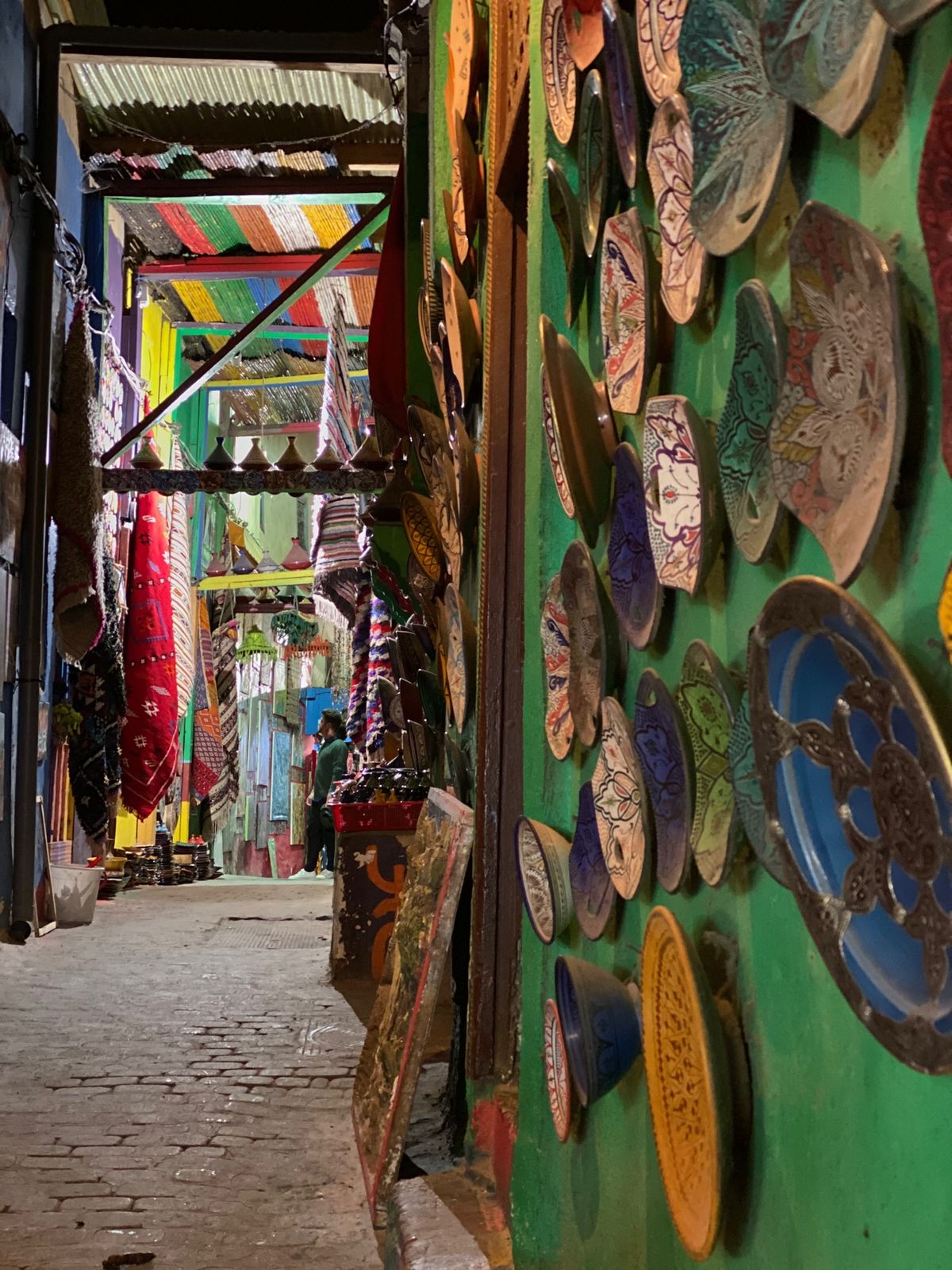 フェズ迷宮の街
バブーシュはマストバイ