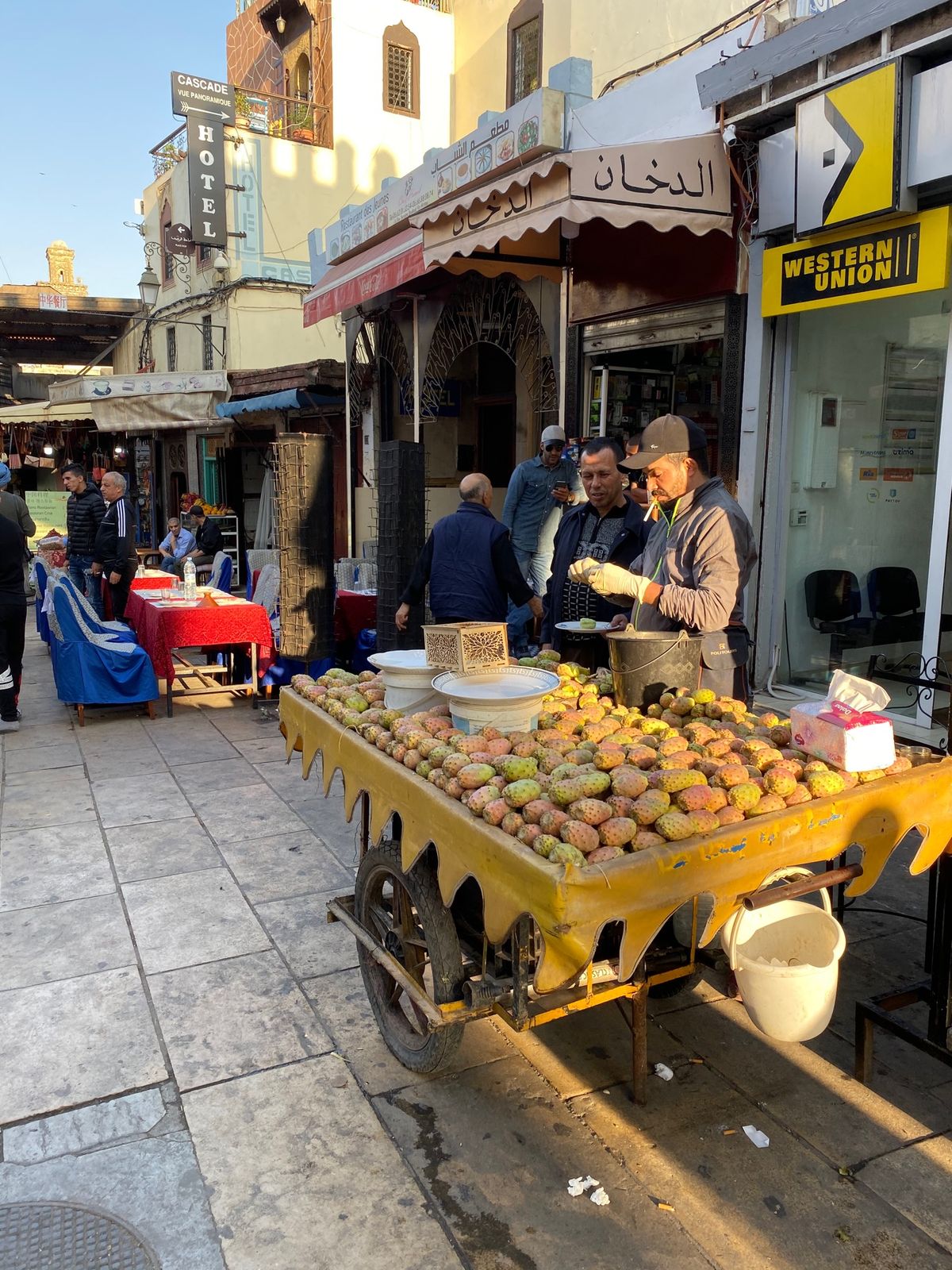 フェズ迷宮の街
バブーシュはマストバイ