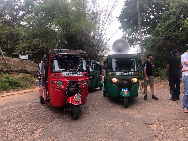 スリランカ・Kandy「Sri Lanka」の写真：🛺