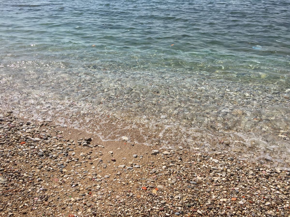 海と城壁、いいわぁこれ。