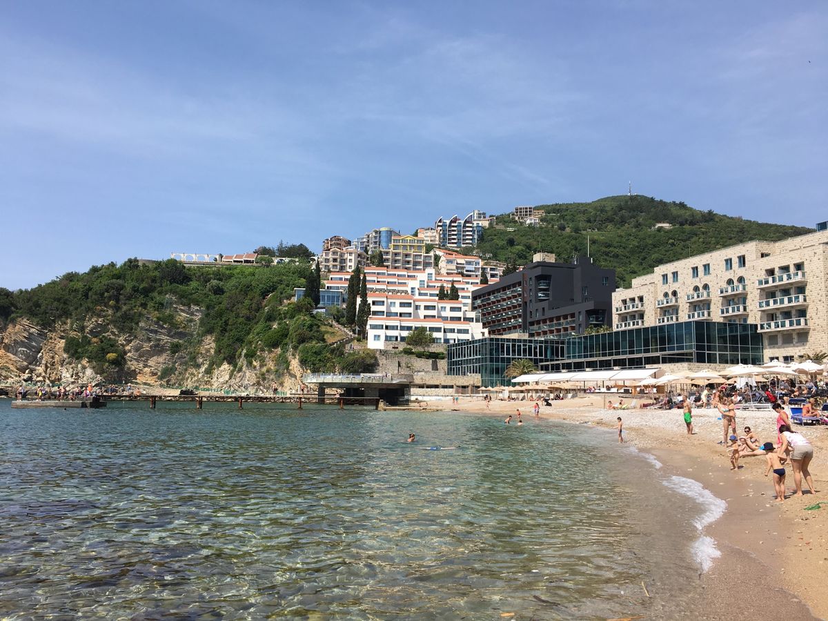 海と城壁、いいわぁこれ。